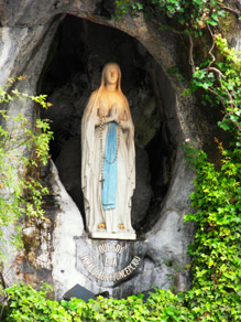 La vierge Marie, grotte de Lourdes